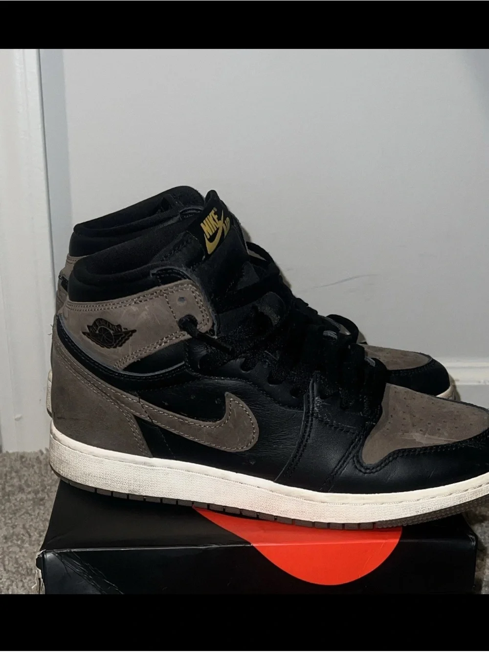 Jordan Kids High-Top Sneakers in Black, Brown and Gold
